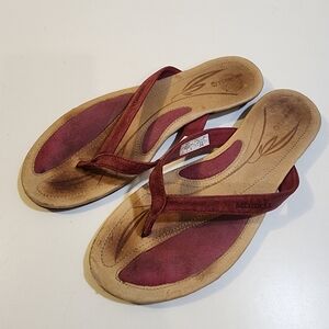 MERRELL Burgundy Sandals size 8